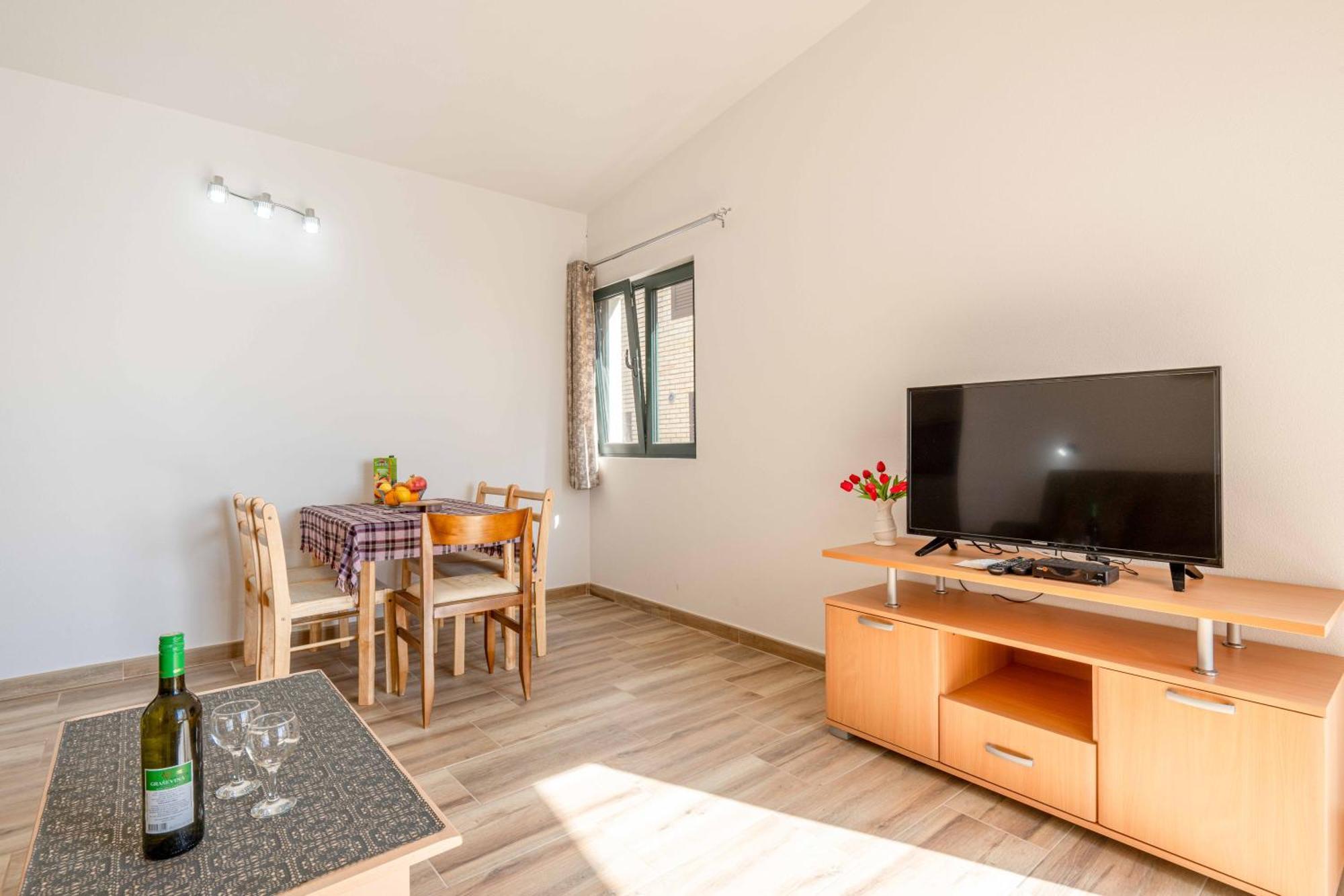 Apartmani Sonja I Branko Сутоморе Экстерьер фото