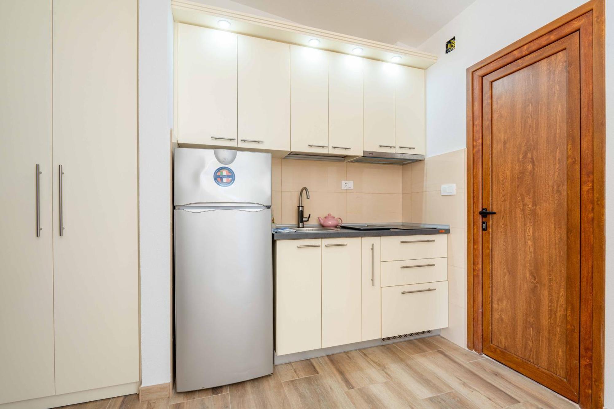 Apartmani Sonja I Branko Сутоморе Экстерьер фото