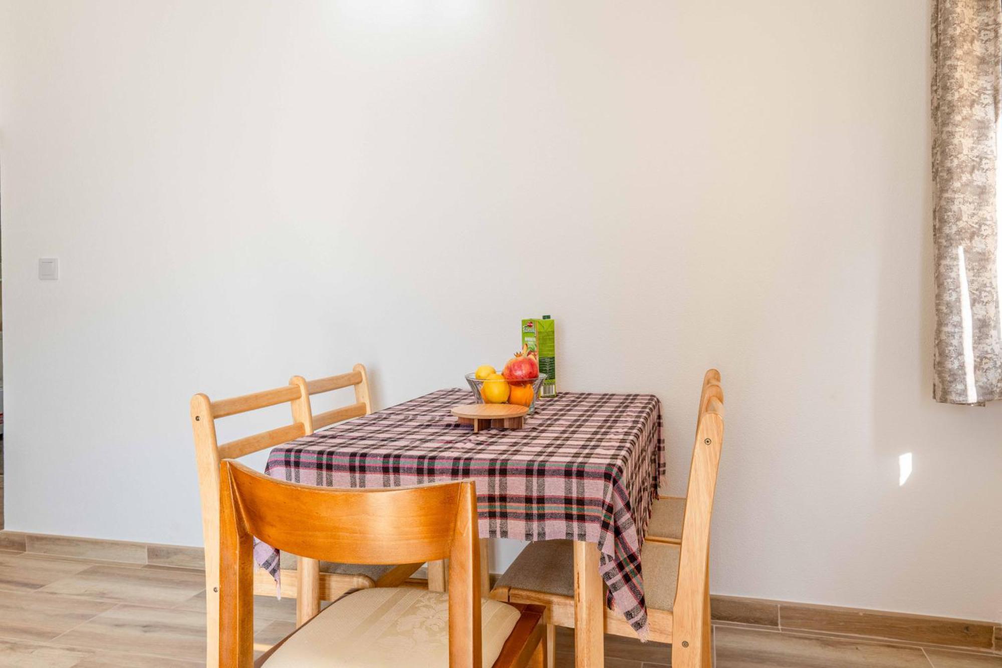 Apartmani Sonja I Branko Сутоморе Экстерьер фото